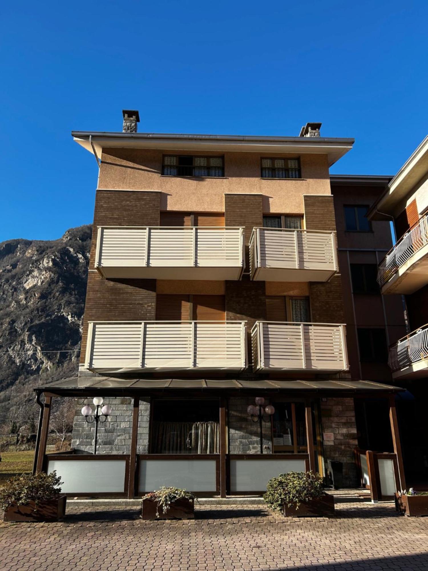 Albergo Carla Pont-Saint-Martin Εξωτερικό φωτογραφία