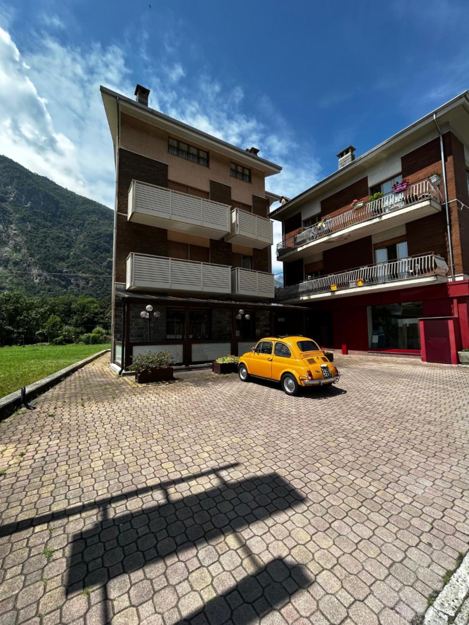 Albergo Carla Pont-Saint-Martin Εξωτερικό φωτογραφία