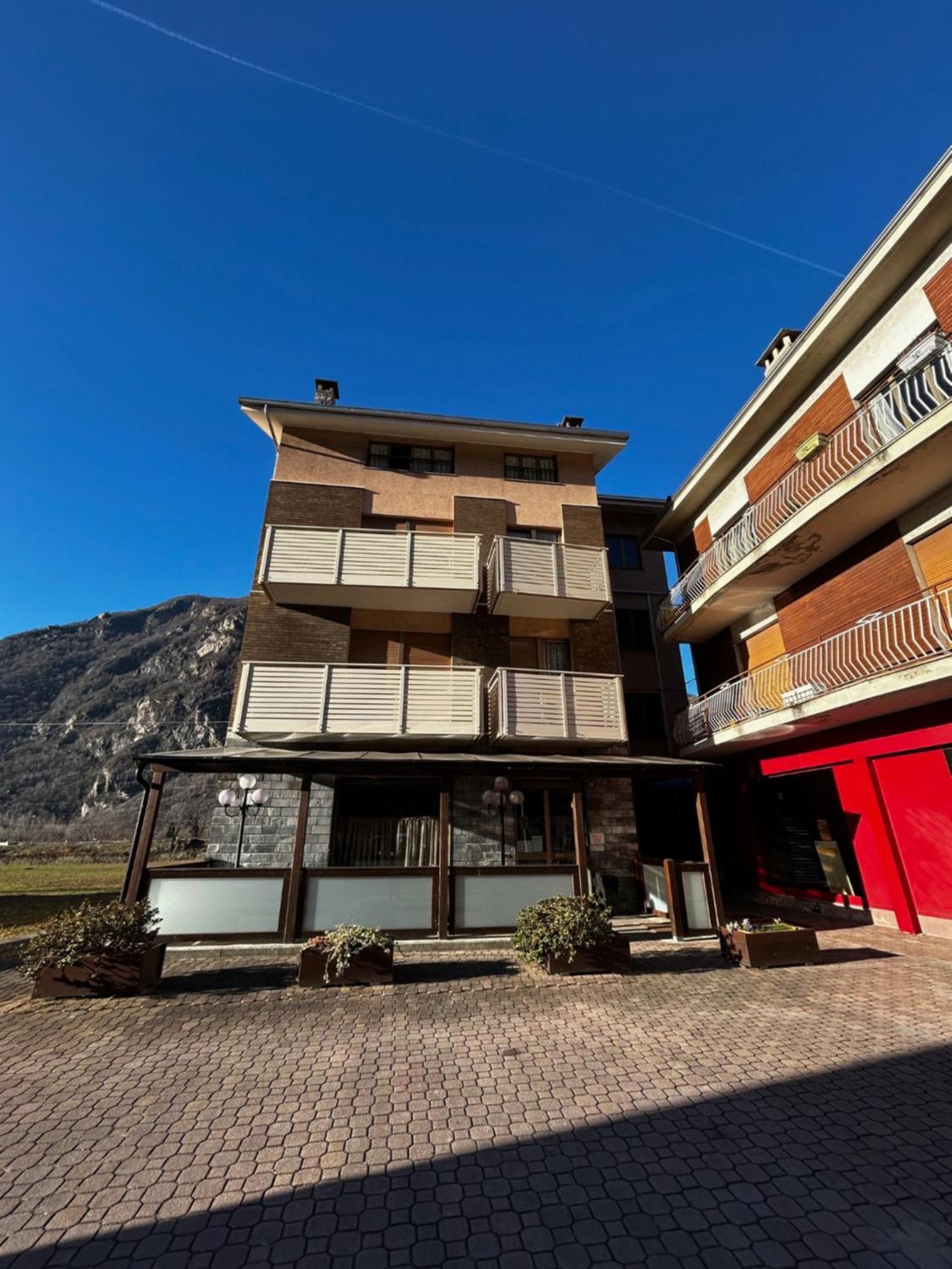 Albergo Carla Pont-Saint-Martin Εξωτερικό φωτογραφία